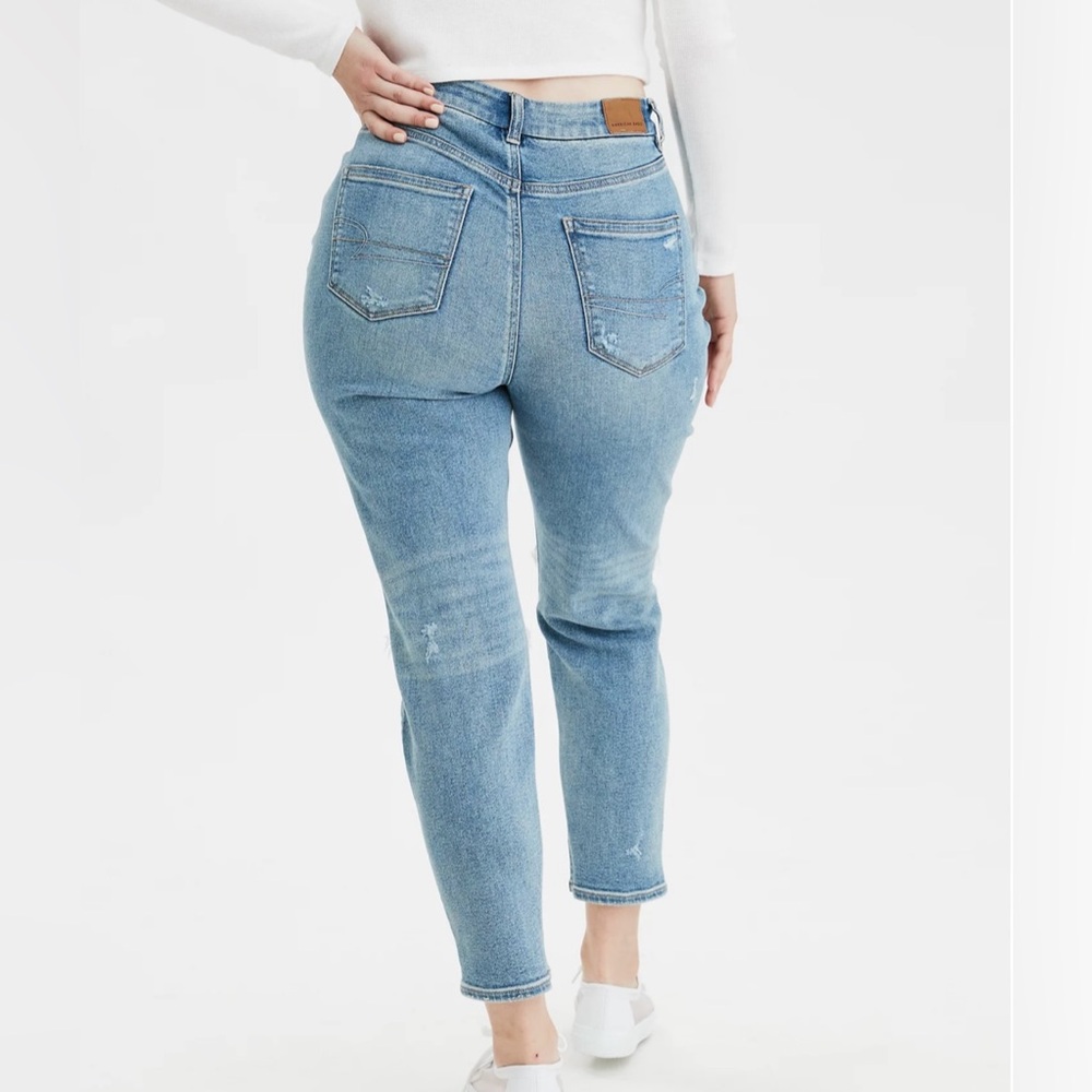american eagle β’ curvy ripped mom jeans | 4 - Picture 2 of 13